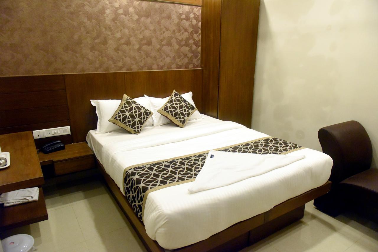 Hotel Olive Grand Chennai Esterno foto